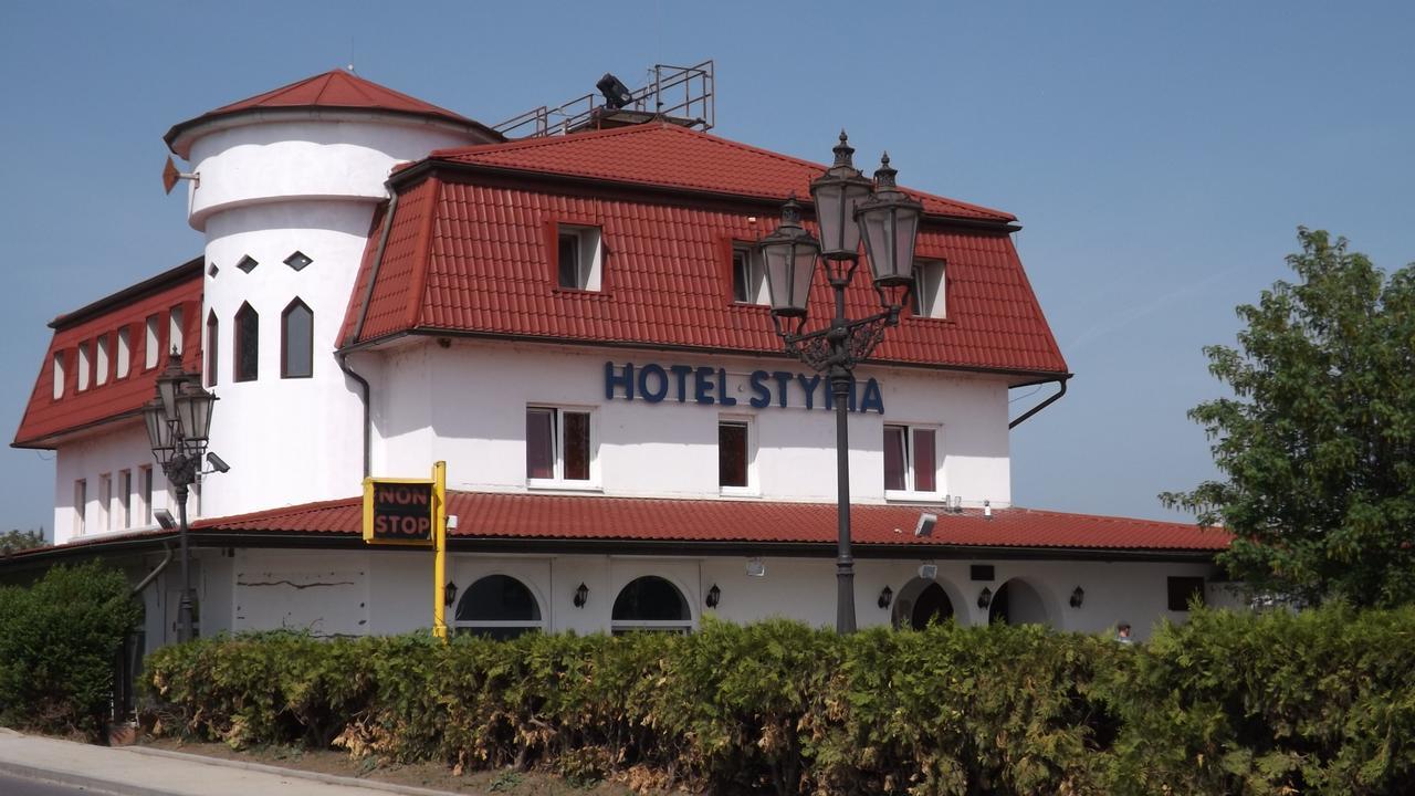 Hotel Styria Chvalovice  Dış mekan fotoğraf